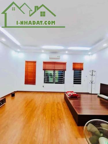 LẠC LONG QUÂN TÂY HỒ NGÕ TO GẦN PHỐ NHIỀU TIỆN ÍCH GẦN HỒ TÂY GẦN TTTM BỆNH VIỆN CHỦ CẦN T - 2