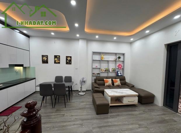 Bán nhà Cầu Cốc 38mx 5T ngõ thông Ô TÔ đỗ cửa ở sướng 5,95 tỷ - 2