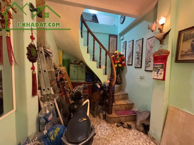 Tôi chính chủ, cần bán nhà riêng đc :20 ngõ 191 phố Chợ Khâm Thiên đống đa hà nội