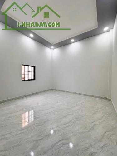 GẦN BỐN XÃ, NGAY LÊ VĂN QUỚI, 43M2, 3 TẦNG, HẺM XE HƠI, SỔ NỞ HẬU GIÁ NHỈNH 4 TỶ - 4