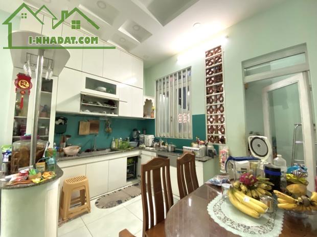 BÁN NHÀ HẺM NHỰA 6m, KHU PHÂN LÔ CAO TẦNG GẦN CHỢ HIỆP BÌNH 4X20 CHỈ 8,x TỶ. - 3