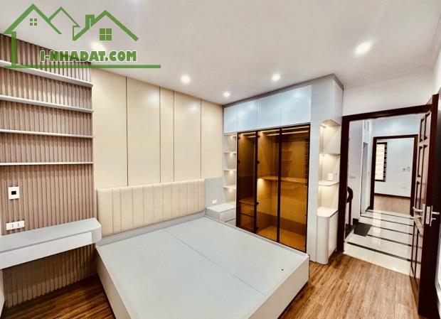 Cần bán nhà khu vực đắc địa quận Đống Đa - 3