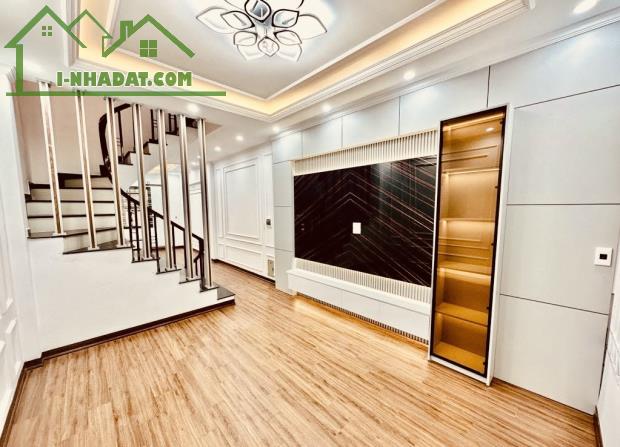 Cần bán nhà khu vực đắc địa quận Đống Đa - 4