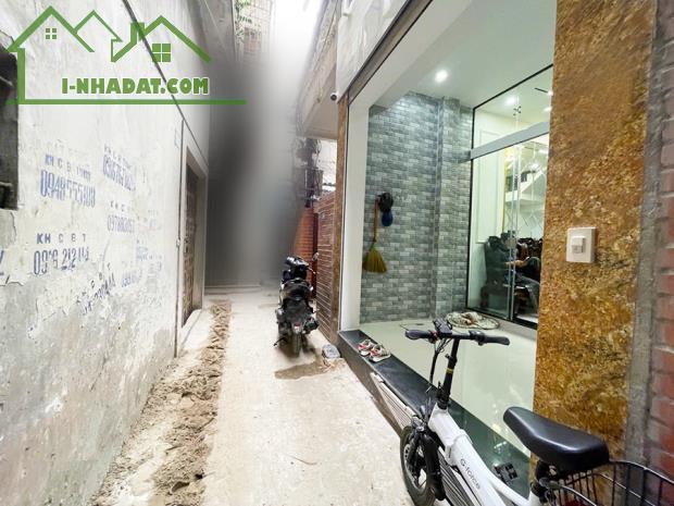 HIẾM-NHÀ NGUYÊN HỒNG ĐẸP 2 THOÁNG, 30M RA OTO TRÁNH, NỘI THẤT XỊN| DT43m2x4T_11,3TỶ - 2