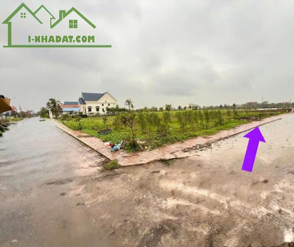 Bán đất biển du lịch 83m2 cách bãi tắm 100m chỉ hơn 1 tỷ