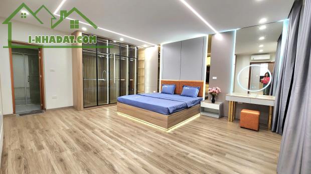 Căn hộ sky villa 3 ngủ 3 WC, dt 181m2, tòa 25T1 Trung Hòa, nội thất mới đẹp long lanh - 3