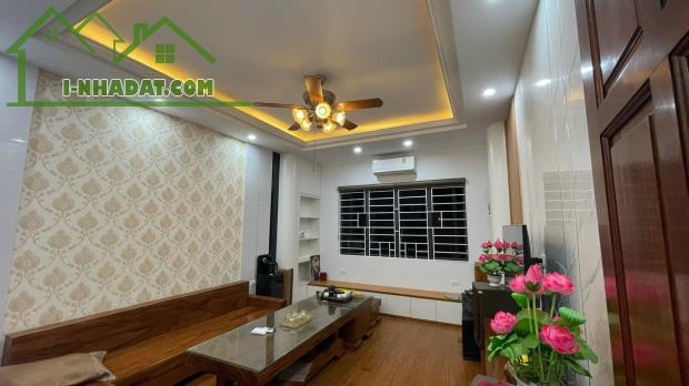 Mặt ngõ Khương Đình, 2 thoáng, ô tô tránh, 61m 6 tầng TM 4.1m mặt, Giá 15.6 tỷ 0796193699 - 1