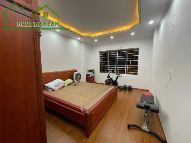 Mặt ngõ Khương Đình, 2 thoáng, ô tô tránh, 61m 6 tầng TM 4.1m mặt, Giá 15.6 tỷ 0796193699 - 2