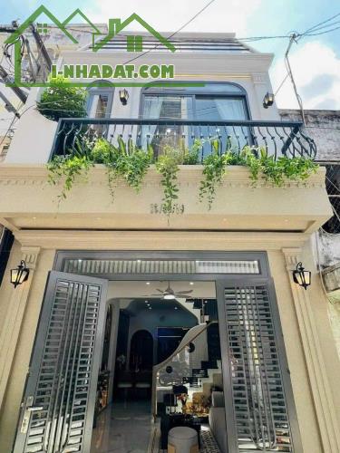 Bán gấp nhà mặt tiền Thống Nhất. Phường 16. Gò Vấp. Giá 2 tỷ 650.