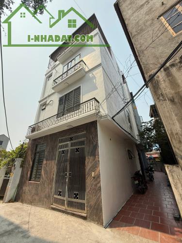 LÔ GÓC – Ô TÔ ĐỖ CỬA – MT 6M – HÀ ĐÔNG – CHỈ 5 TỶ CÒN TL