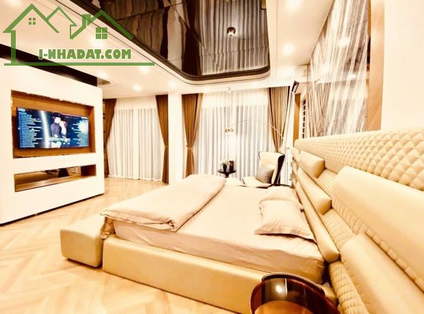 Cần bán căn nhà siêu hiếm tại khu vực trung tâm quận đống đa - 1