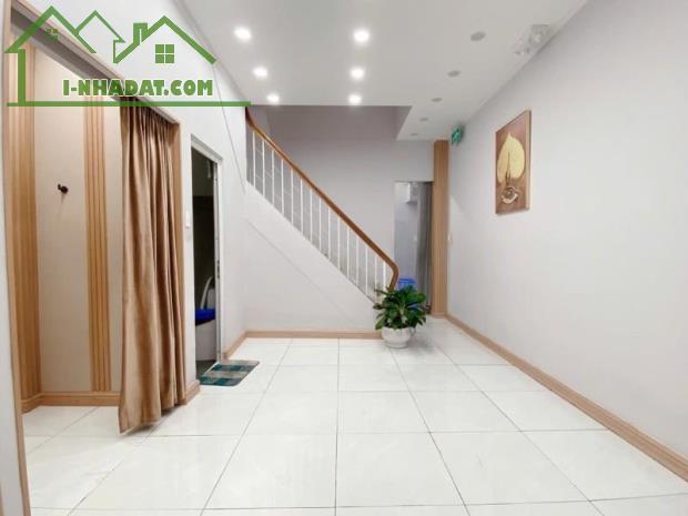 **Bán nhà mặt tiền phường 13** MT Tân Hải, Tân Bình; (102m2) 3L - 17,8 tỷ - 2