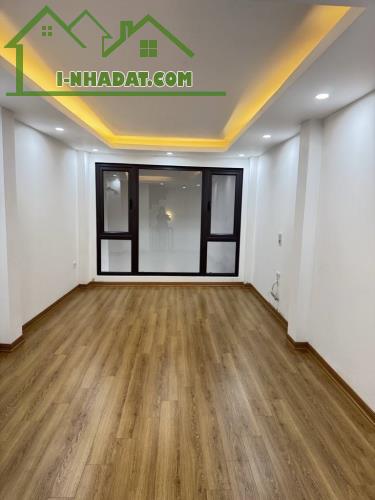 BÁN NHÀ 5T PHỐ GIA QUẤT, THƯỢNG THANH, 1 NHÀ RA MẶT PHỐ. CHỈ 5T2 TL TRỰC TIẾP CHÍNH CHỦ. - 1