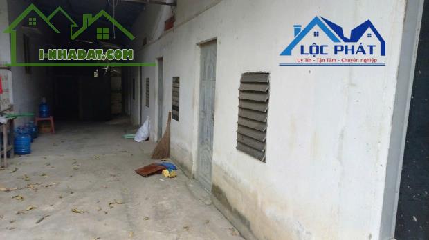 Cho thuê nhà xưởng 2200m2, nhà ở công nhân, điện 250KVA, hợp đồng dài hạn, giá 55 triệu