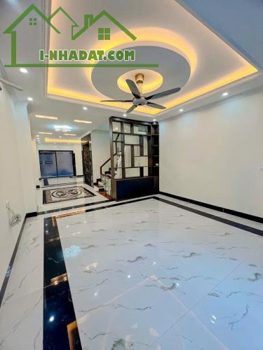 BÁN NHÀ MẶT PHỐ TRẦN BÌNH Ô TÔ THANG MÁY KINH DOANH DT 81M 5T MT 5M GIÁ 19,7 TỶ - 1
