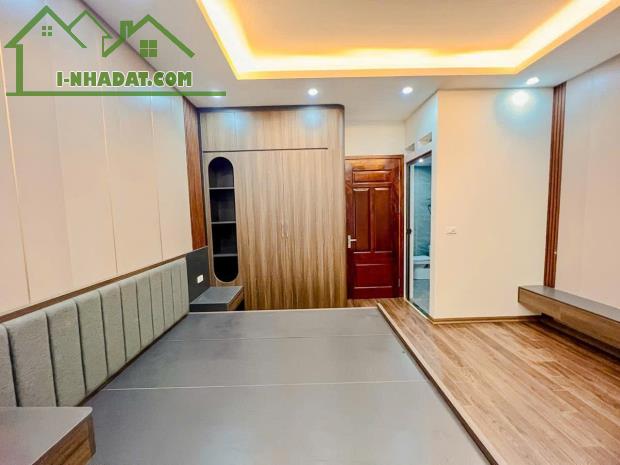 BÁN NHÀ MẶT PHỐ TRẦN BÌNH Ô TÔ THANG MÁY KINH DOANH DT 81M 5T MT 5M GIÁ 19,7 TỶ - 3