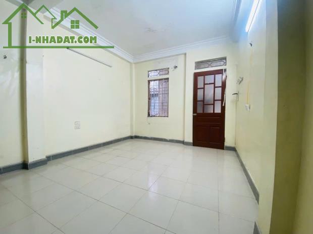 Bán nhà riêng khu Bách Kinh Xây, phố Lê Thanh Nghị, 25m2 x 5 Tầng 3 ngủ, ngõ nông, sổ đẹp - 3