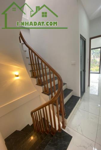 BẮC TỪ LIÊM - BÁN CĂN 4 TẦNG MỚI TINH 36,8㎡ - Ô TÔ ĐỖ CỬA - 2