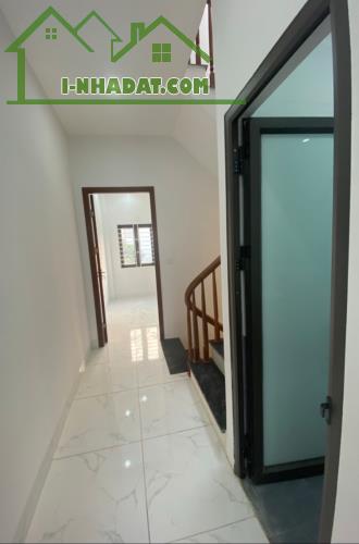 BẮC TỪ LIÊM - BÁN CĂN 4 TẦNG MỚI TINH 36,8㎡ - Ô TÔ ĐỖ CỬA - 3