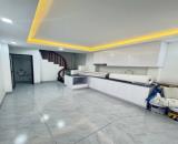 BÁN NHÀ 5T PHỐ GIA QUẤT, THƯỢNG THANH, 1 NHÀ RA MẶT PHỐ. CHỈ 5T2 TL TRỰC TIẾP CHÍNH CHỦ.