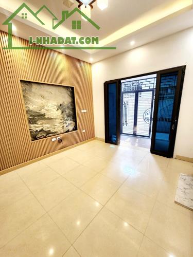 🏡 BÁN NHÀ ĐẸP THẠCH BÀN – 50M² – MT 4m 7 TỶ (TL)