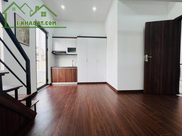 Bán nhà phố Đại La, Hai Bà Trưng 46m, 6 tầng. Giá: 13.5 tỷ. LH: 0937158386 - 3