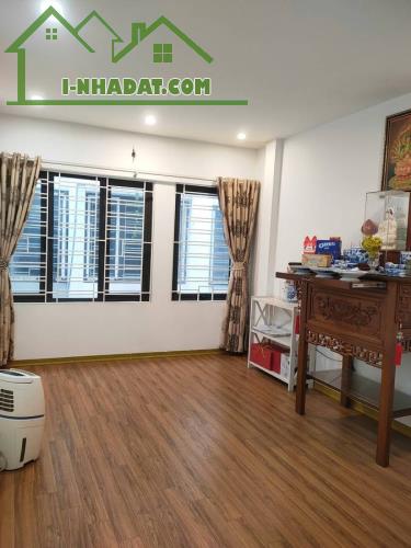 Bán nhà Ái Mộ Bồ Đề 30m 5 tầng chỉ 6.6 tỷ cực rẻ hiếm còn, ngõ oto gần mặt phố sầm uất - 4