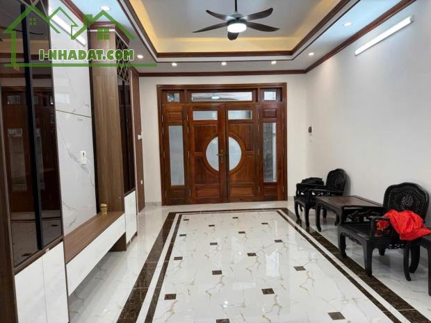 SIÊU PHẨM ĐỘI CẤN BA ĐÌNH 40M 6 TẦNG MT 3,6M – FULL NỘI THẤT – GIÁ CHỈ 10.7 TỶ!