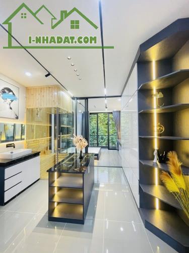 BÁN NHÀ CƯ XÁ PHÚ BìNH LẠC LONG QUÂN P5Q11 . HẺM NHỰA 8M. CÓ THANG MÁY+VỊ TRÍ ĐẸP CHỈ 9,9Đ - 2