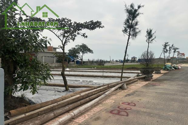 Cần bán gấp 98m2 cạnh Bãi Tắm Quảng Trường - Công viên TT Quất Lâm chỉ 1 tỷ 5