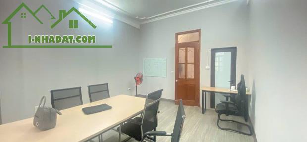 Bán nhà Phân Lô Ô tô tránh Trần Quang Diệu (Hoàng Cầu) 50m2/5Tầng/MT 4.5m 22.5 Tỷ
