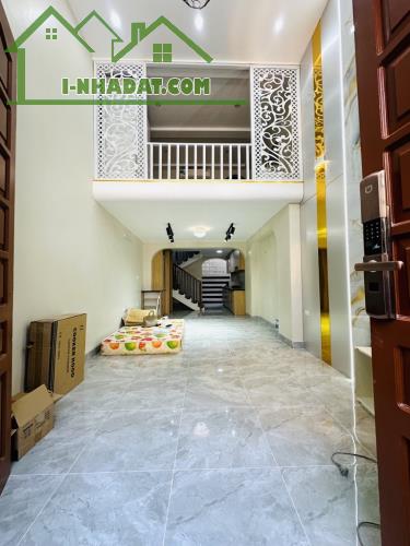 Nhà Trương Định cực thoáng dân xây 55m2 5 tầng tặng nội thất nhỉnh 8 tỷ