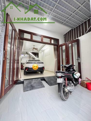 Cần bán nhà hẻm xe hơi, khu phân lô, nhà 4 tầng-Hiệp Bình Chánh, Thủ Đức - 1