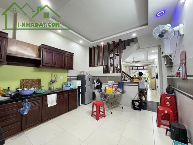 Cần bán nhà hẻm xe hơi, khu phân lô, nhà 4 tầng-Hiệp Bình Chánh, Thủ Đức - 2