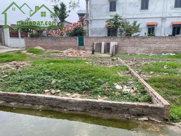 Bán mảnh  đất oto 4 chỗ vào tận nơi tại nguyệt đức ,thuận thành ,bắc ninh - 2