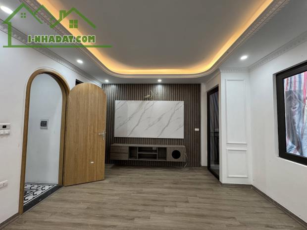 Siêu phẩm Trường Chinh 7 tầng thang máy, 35m2, mặt tiền 5m, cách phố 20m, giá 9.8 tỷ - 2