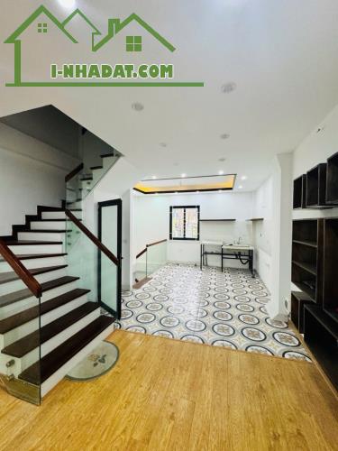 PHÂN LÔ, GARA Ô TÔ PHỐ ĐẠI LA, HAI BÀ TRƯNG, GẦN PHỐ, 48M2 x 5T, MẶT TIỀN 5M GIÁ 15,3 TỶ - 4