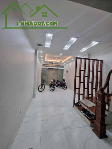 Ngõ ô tô Kinh doanh ngày đêm phố Tôn Đức Thắng 36m2, 5 tầng, giá 15.9 tỷ cách phố 20m - 4