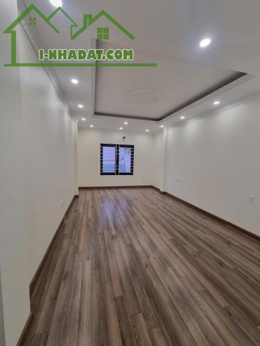Ngõ ô tô Kinh doanh ngày đêm phố Tôn Đức Thắng 36m2, 5 tầng, giá 15.9 tỷ cách phố 20m - 1