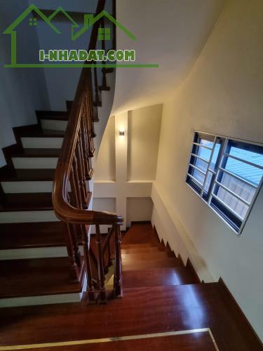 Ngõ ô tô Kinh doanh ngày đêm phố Tôn Đức Thắng 36m2, 5 tầng, giá 15.9 tỷ cách phố 20m
