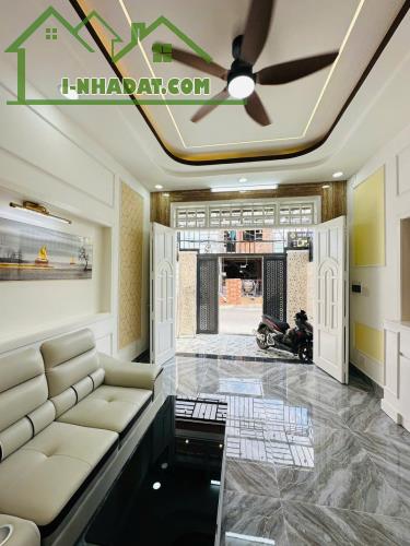 Bán nhà giảm giá sập sàn mặt tiền Thạnh xuân 21 Quận 12 – gần 80m2 – 3 tầng - 3