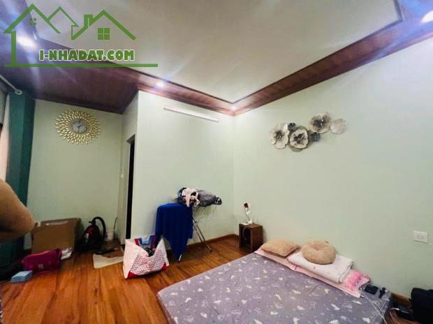Bán nhà mặt phố Nguyễn Chính lô góc đường ô tô tránh mặt tiền 5 m giá rẻ đầu tư - 1