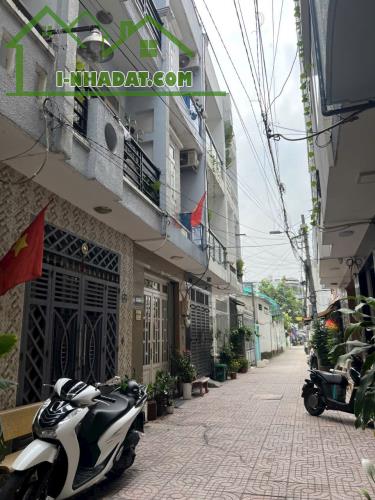 NHÀ MỚI LÊN - VỊ TRÍ VIP NHẤT GÒ DẦU 3 TẦNG ĐANG CHO THUÊ 12 TRIỆU / THÁNG HẺM XE HƠI TỚI