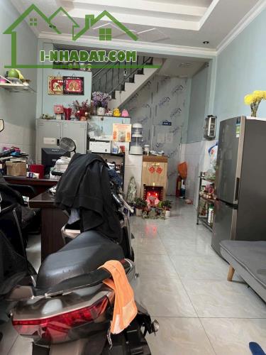 NHÀ MỚI LÊN - VỊ TRÍ VIP NHẤT GÒ DẦU 3 TẦNG ĐANG CHO THUÊ 12 TRIỆU / THÁNG HẺM XE HƠI TỚI - 2