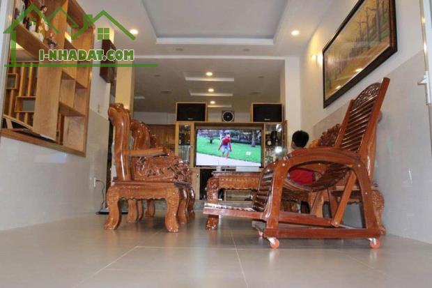 Đi nước ngoài định cư bán gấp nhà ở Trần Văn Quang, phường 10, Tân Bình, giá 2 tỷ 350 triệ - 1