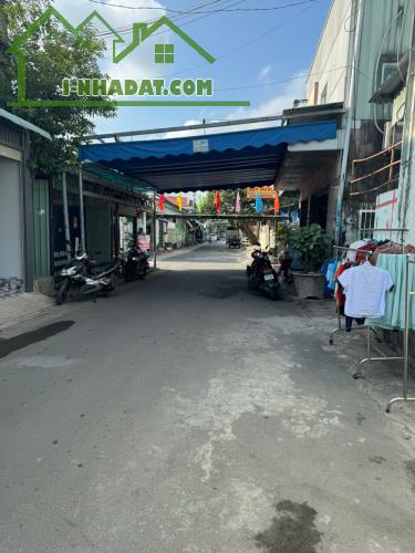 Bán nhà KP3.P.Trảng Dài, kinh doanh nhỏ lẻ, sổ riêng thổ cư