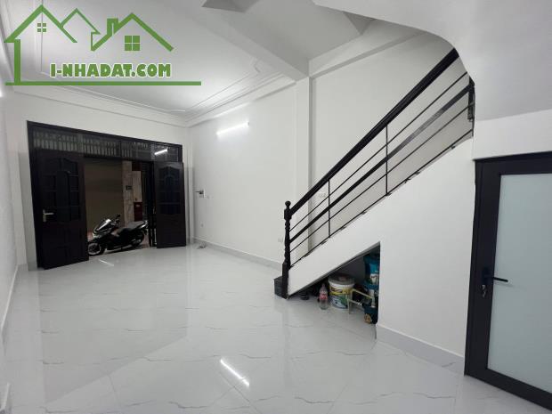 Cbo thuê MBKD ngõ ô tô Thái Hà, 5 tầng, 30m2, 4 ngủ, KD Cà Phê, Spa..22 Triệu