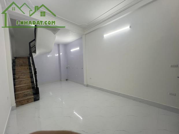 Cbo thuê MBKD ngõ ô tô Thái Hà, 5 tầng, 30m2, 4 ngủ, KD Cà Phê, Spa..22 Triệu - 1