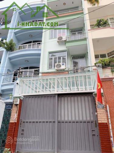 Phòng trọ ký túc xá Quận 7 chỉ 950k bao điện nước, wifi, máy lạnh, vệ sinh