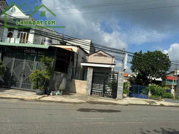 Bán nhà mặt tiền kinh doanh buôn bán Phường Tân Phong gần chợ cây xăng 26 - 2